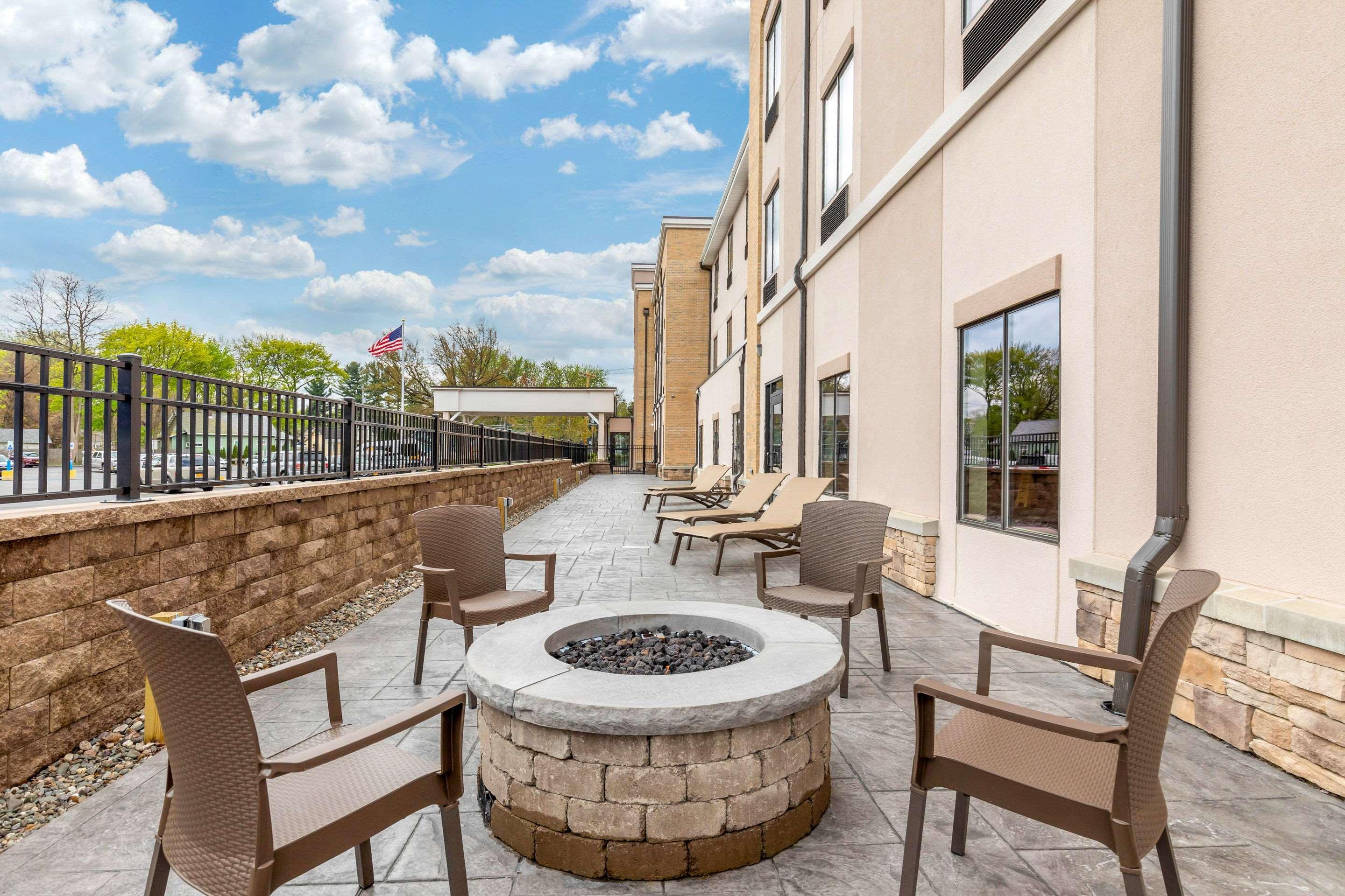 Comfort Inn & Suites Schenectady - Scotia Extérieur photo