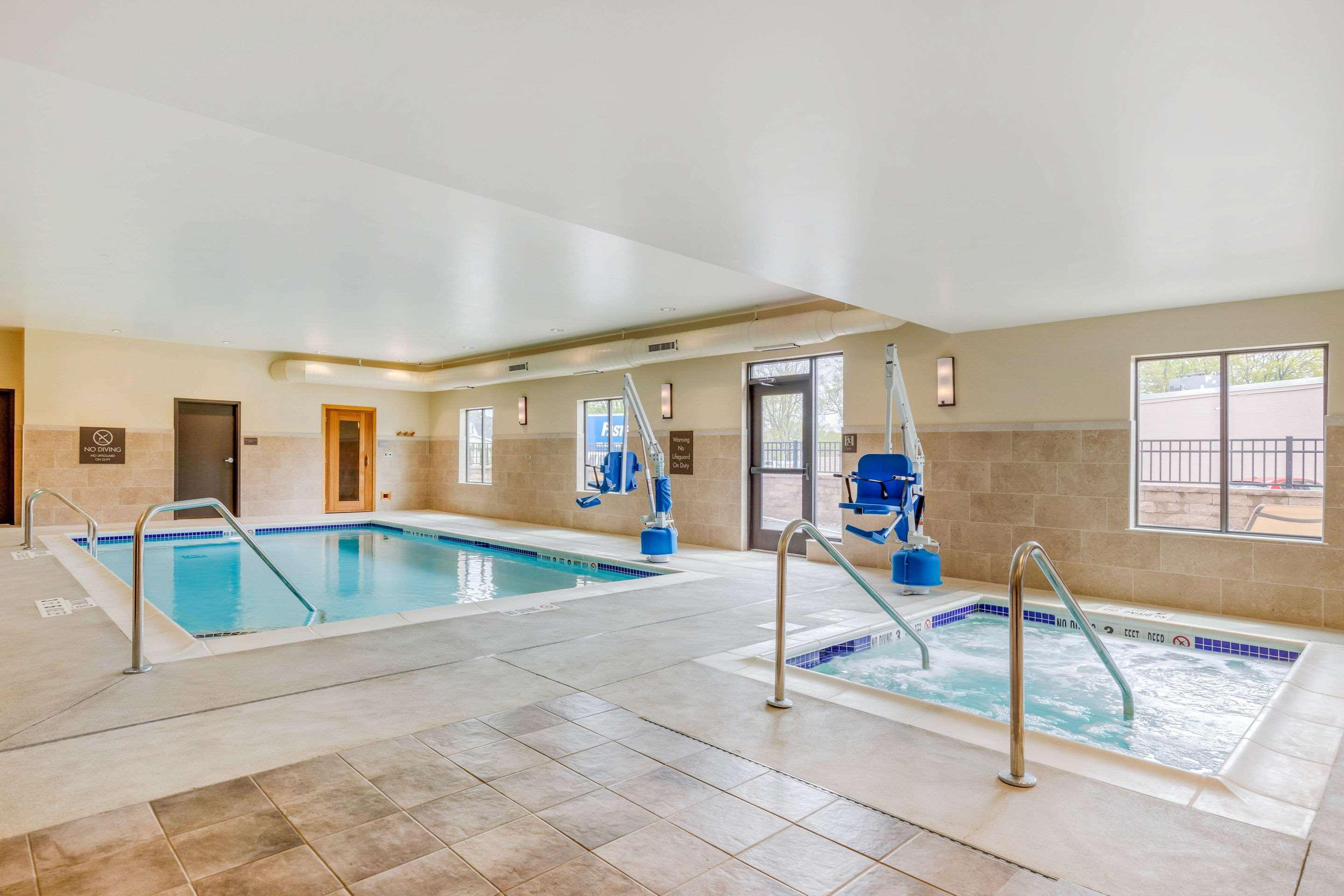 Comfort Inn & Suites Schenectady - Scotia Extérieur photo