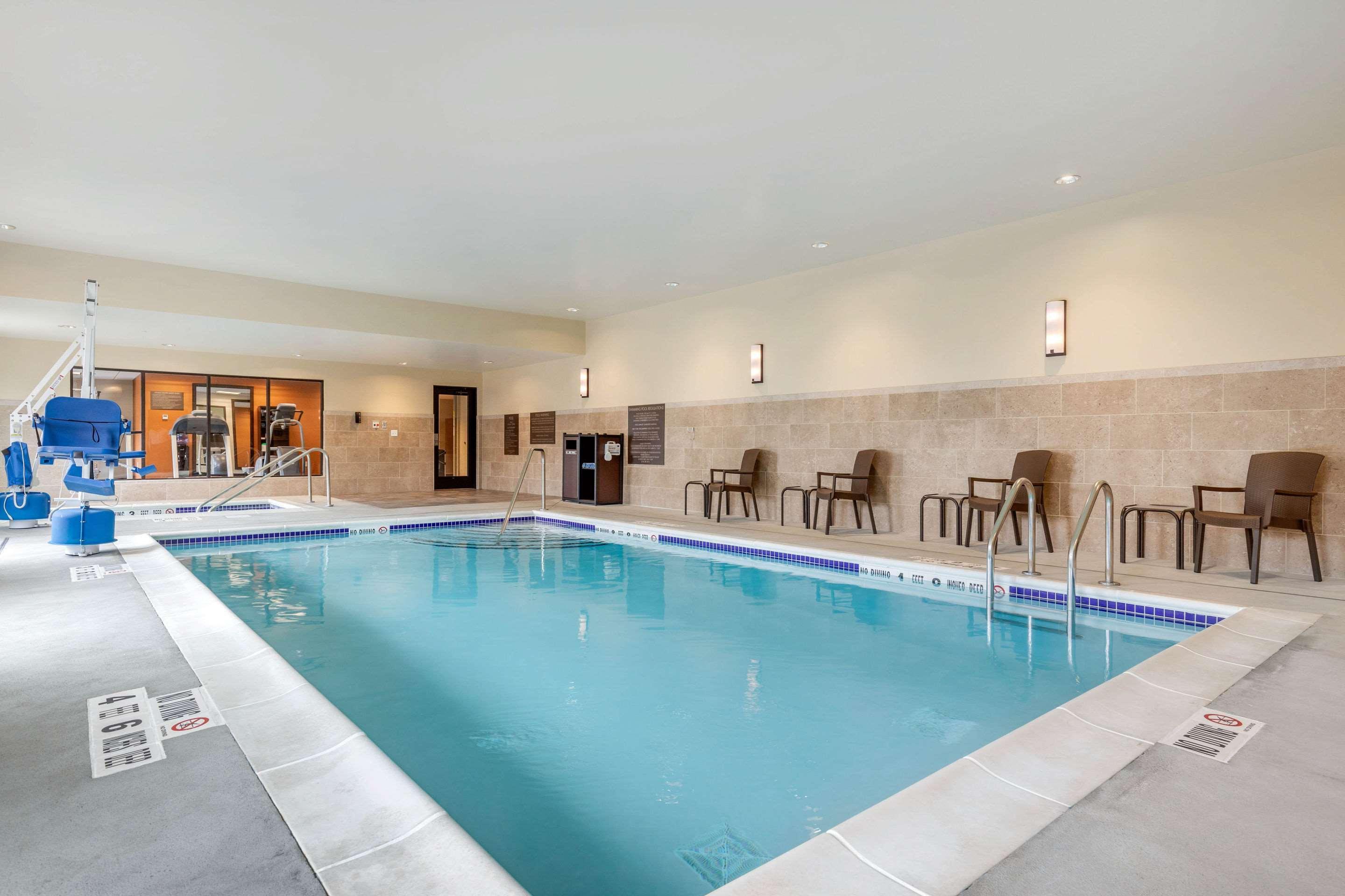 Comfort Inn & Suites Schenectady - Scotia Extérieur photo